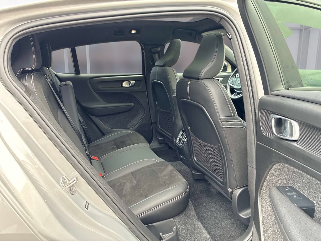 Used 2023 Volvo C40 P8 Recharge Plus w/ Climate Package AWD/4WD image 20