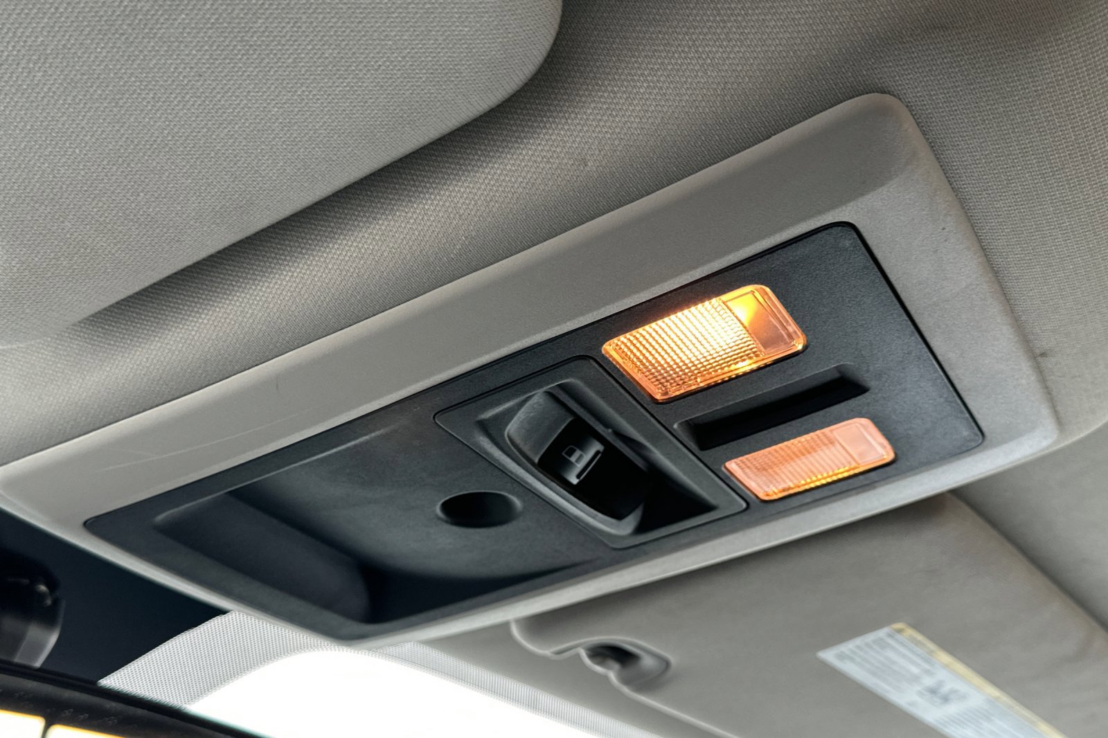 Used 2017 RAM 1500 Classic SLT image 23