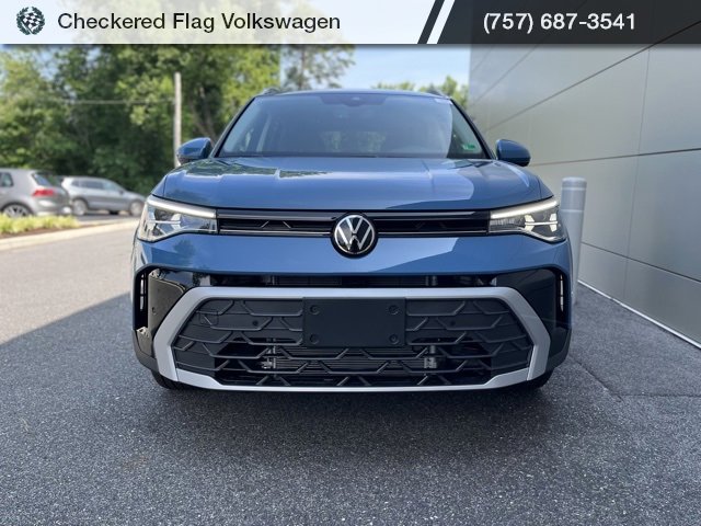 New 2025 Volkswagen Taos SE image 24