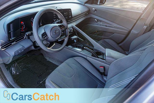 Used 2022 Hyundai Elantra SEL image 17