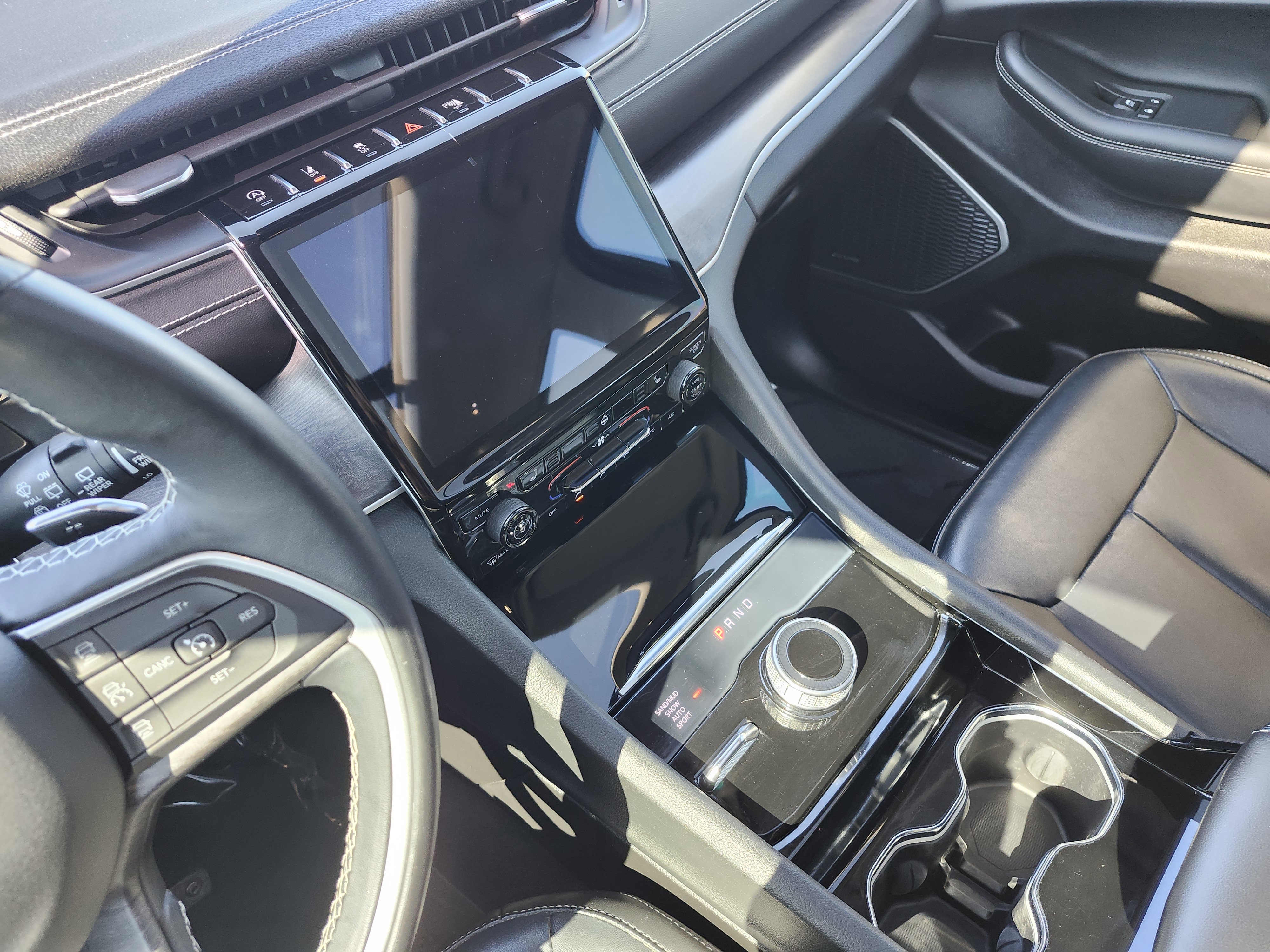 Used 2021 Jeep Grand Cherokee L Limited w/ Trailer Tow Group (B) image 32