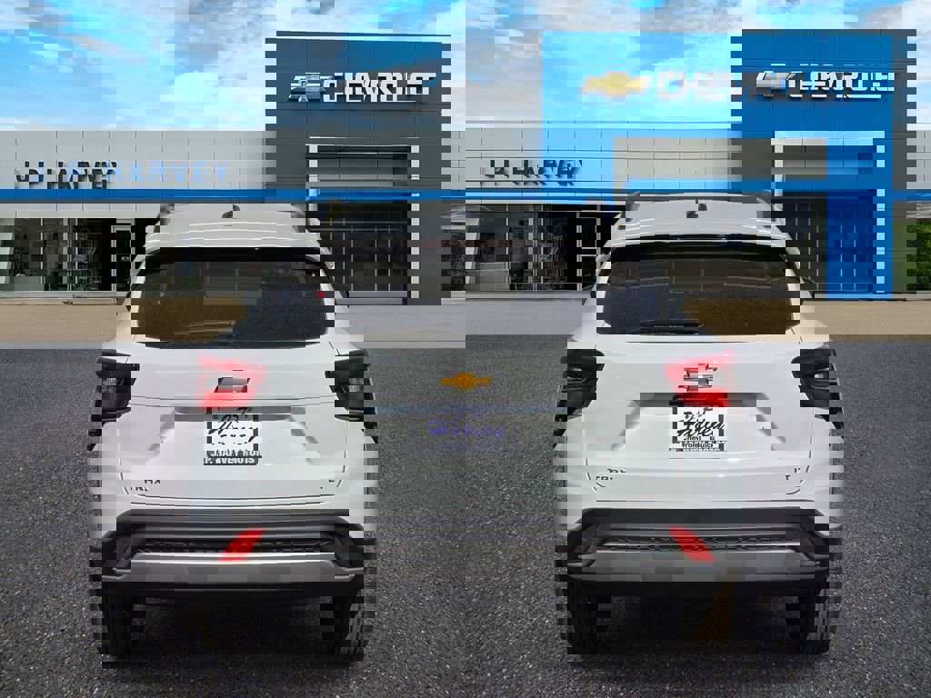 New 2026 Chevrolet Trax LT image 4