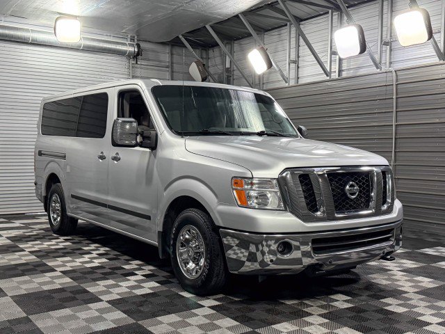 Used 2019 Nissan NV 3500 SL image 4