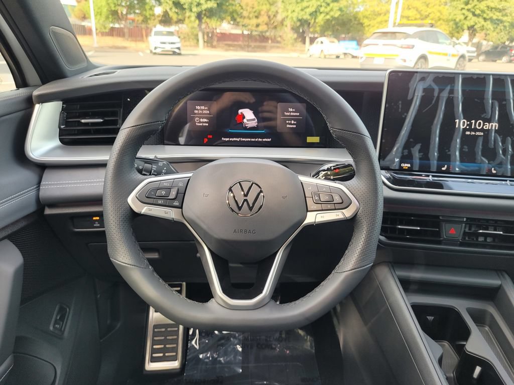 New 2026 Volkswagen Tiguan SE R-Line FWD image 16