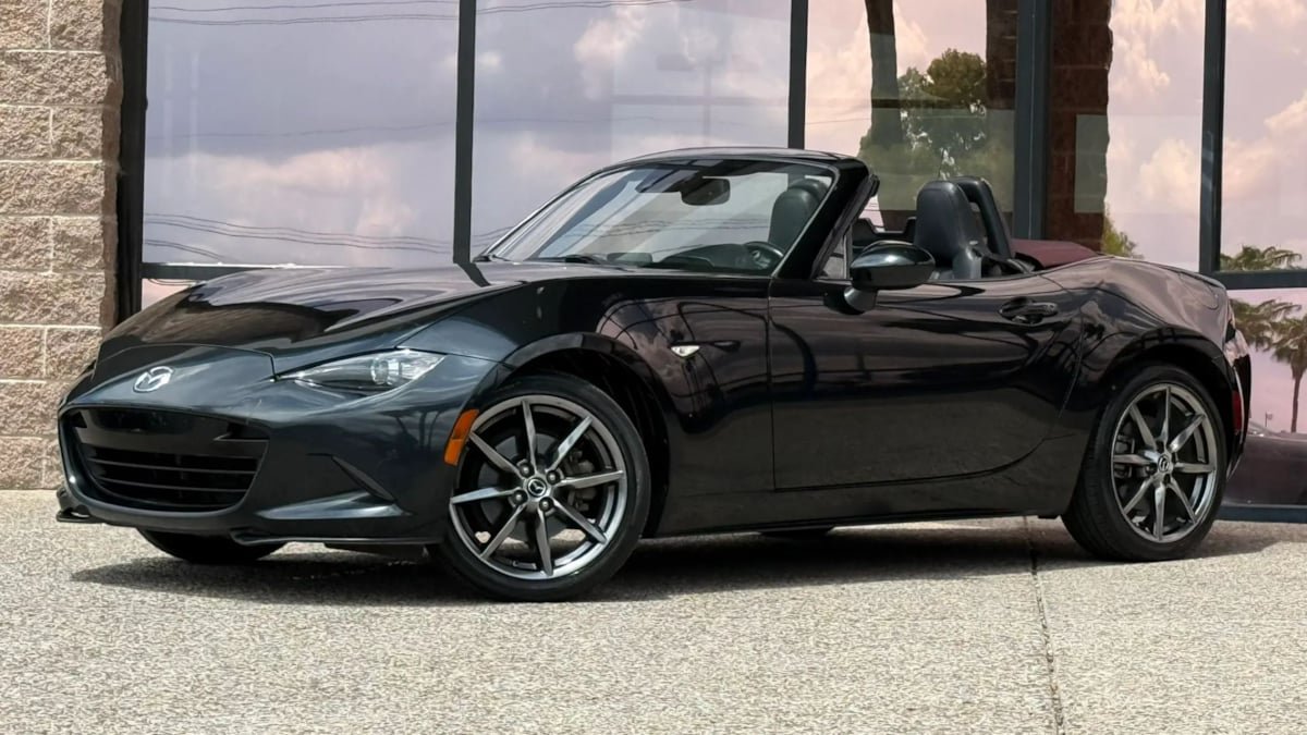 Used 2018 MAZDA MX-5 Miata Grand Touring RWD image 5