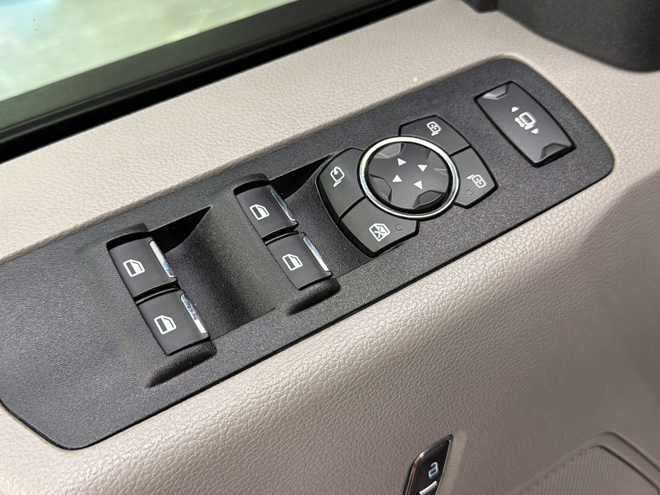 Used 2020 Ford F250 XLT w/ XLT Premium Package AWD/4WD image 15