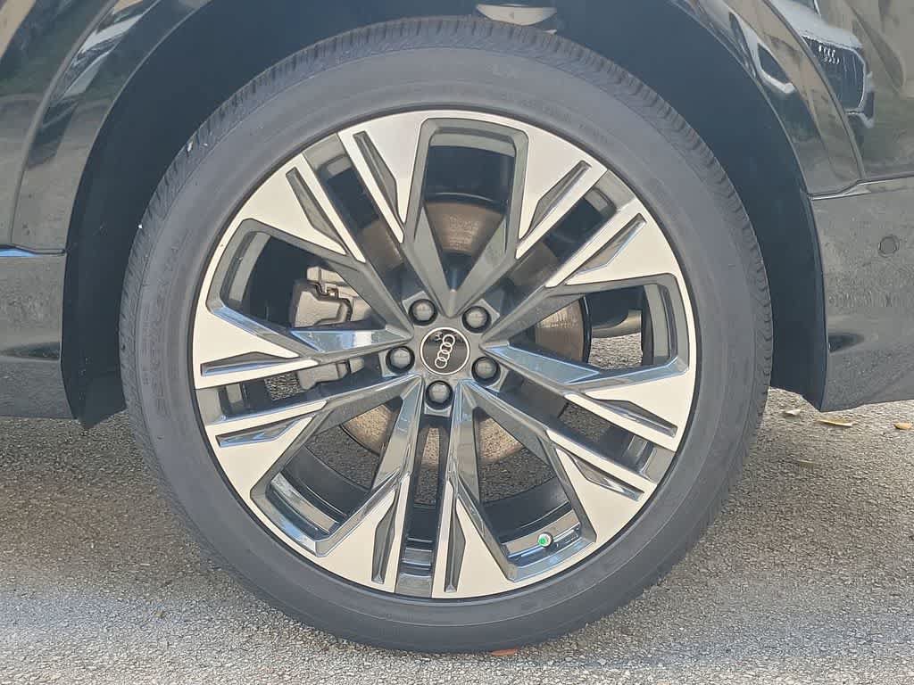 New 2027 Audi Q8 Premium Plus AWD/4WD image 16