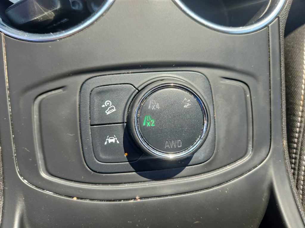 Used 2024 GMC Terrain SLE AWD/4WD image 29