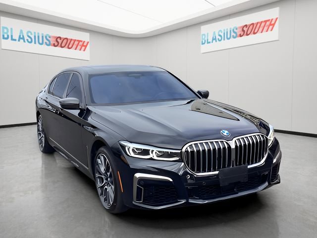 Used 2022 BMW M760i xDrive w/ Luxury Rear Seating Package image 1