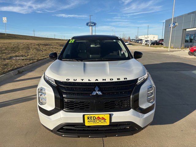 Used 2022 Mitsubishi Outlander ES image 8