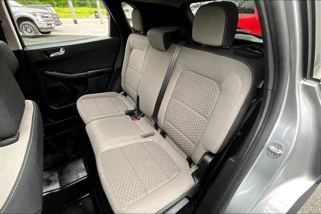 Used 2021 Ford Escape SE image 28
