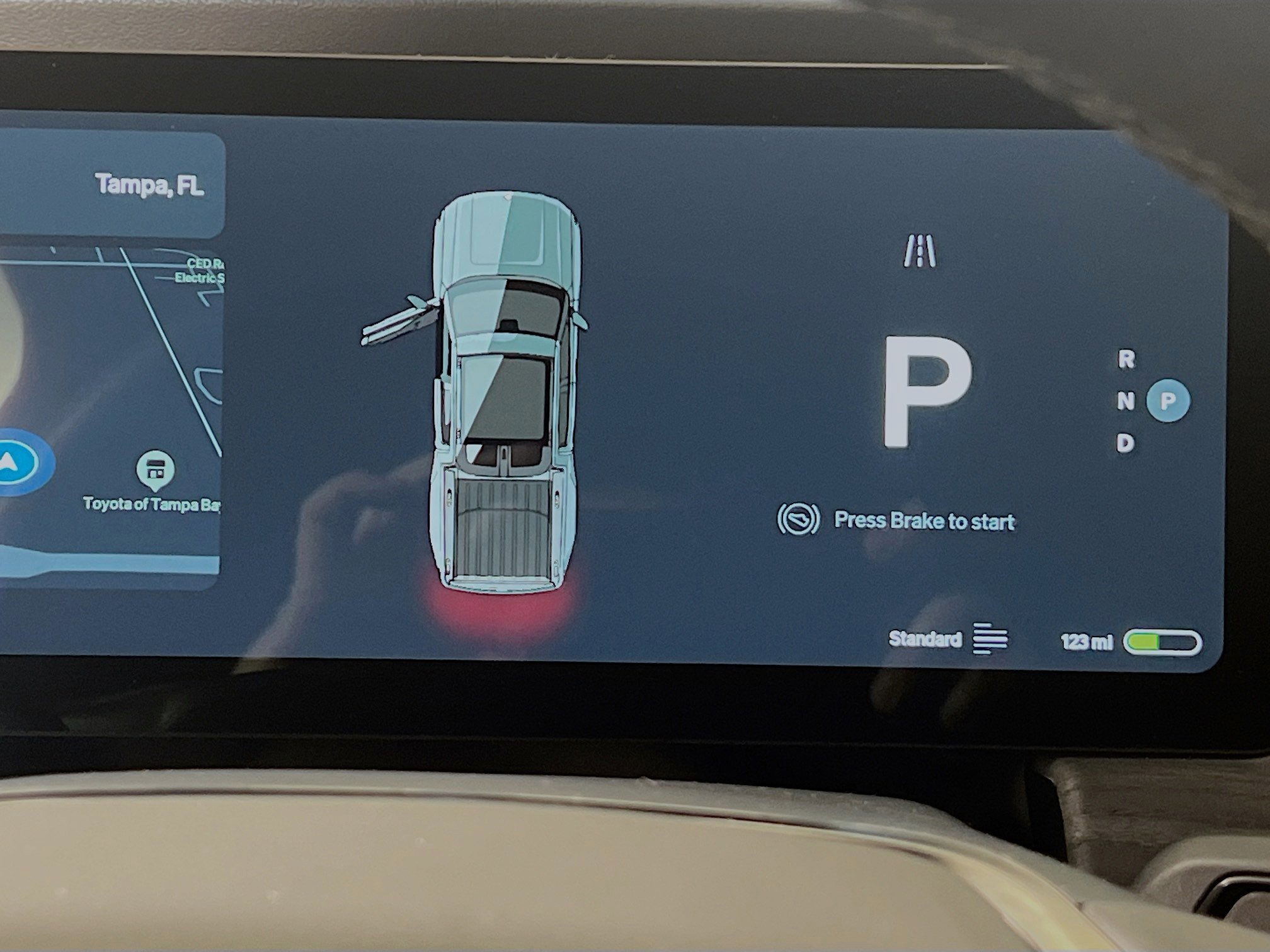 Used 2023 Rivian R1T Adventure image 20