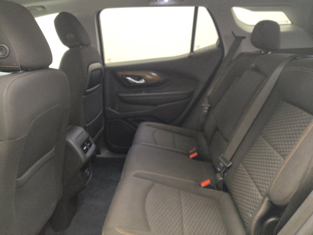 Used 2021 GMC Terrain SLE w/ Driver Convenience Package image 18
