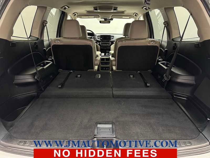 Used 2022 Honda Pilot Touring image 19
