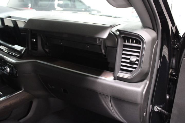 New 2026 GMC Sierra 1500 SLT w/ SLT Premium Plus Package image 30