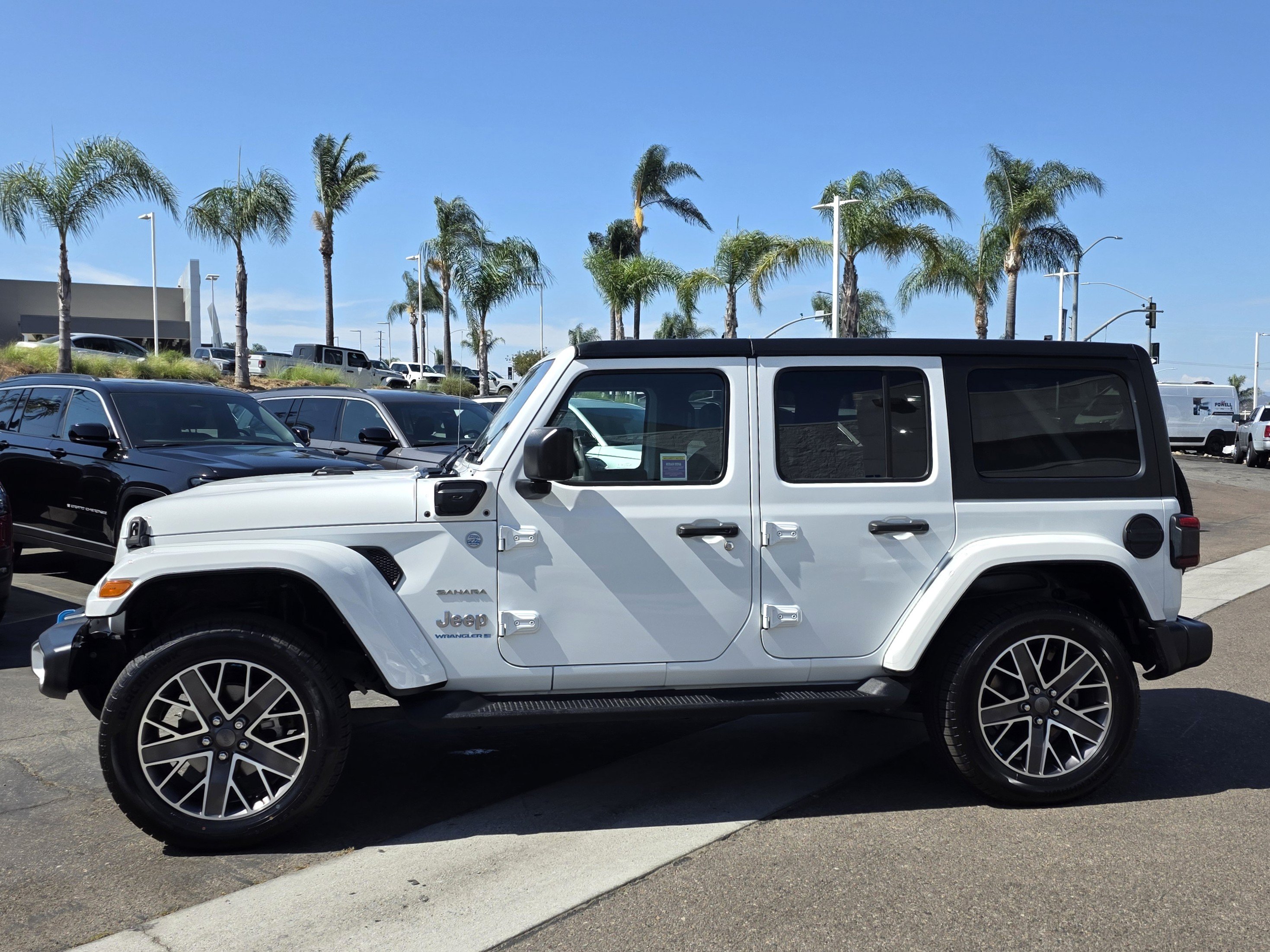 Certified 2023 Jeep Wrangler Unlimited Sahara AWD/4WD image 2