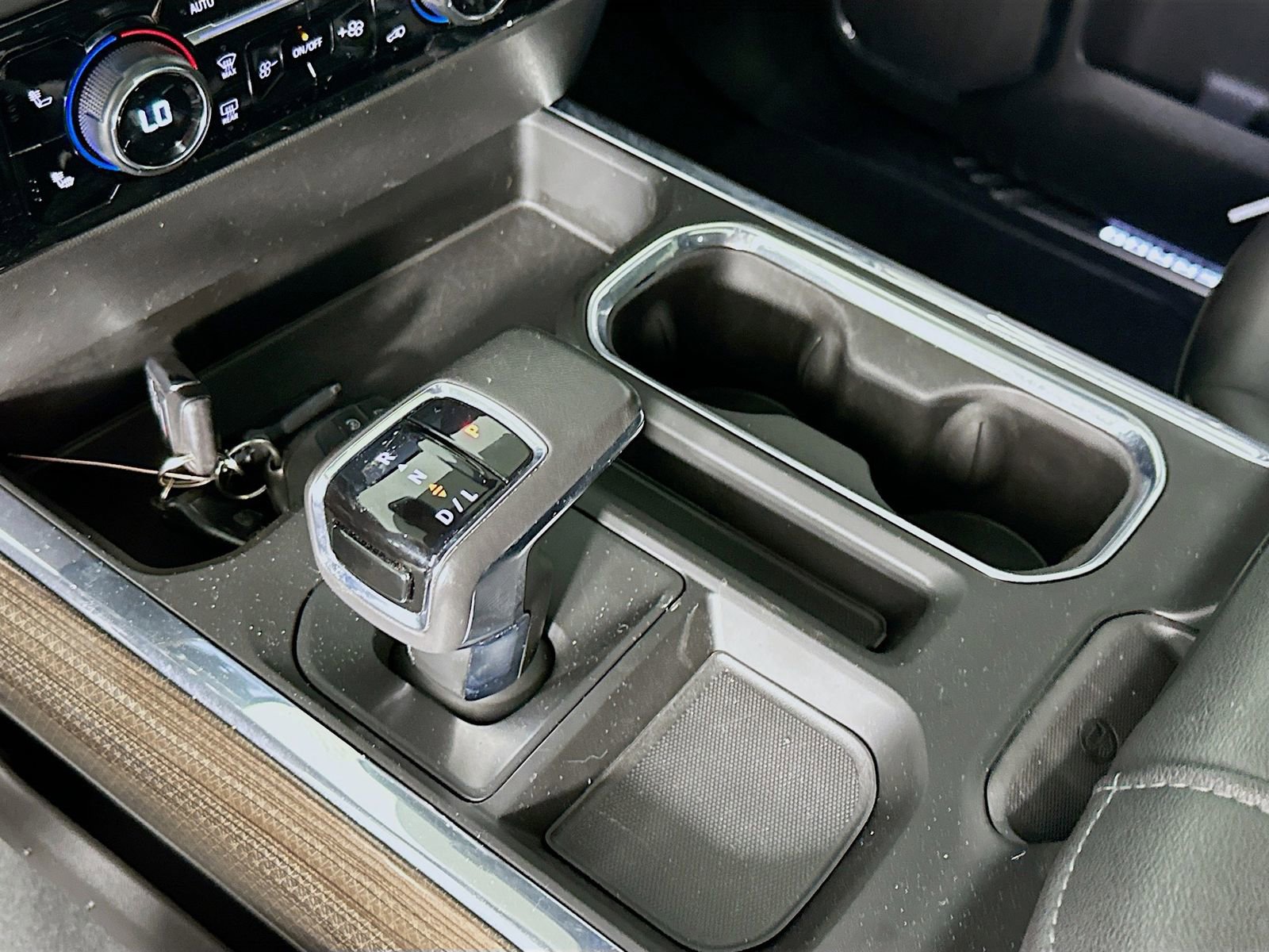 Used 2022 Chevrolet Silverado 1500 LT Trail Boss w/ Convenience Package II image 18