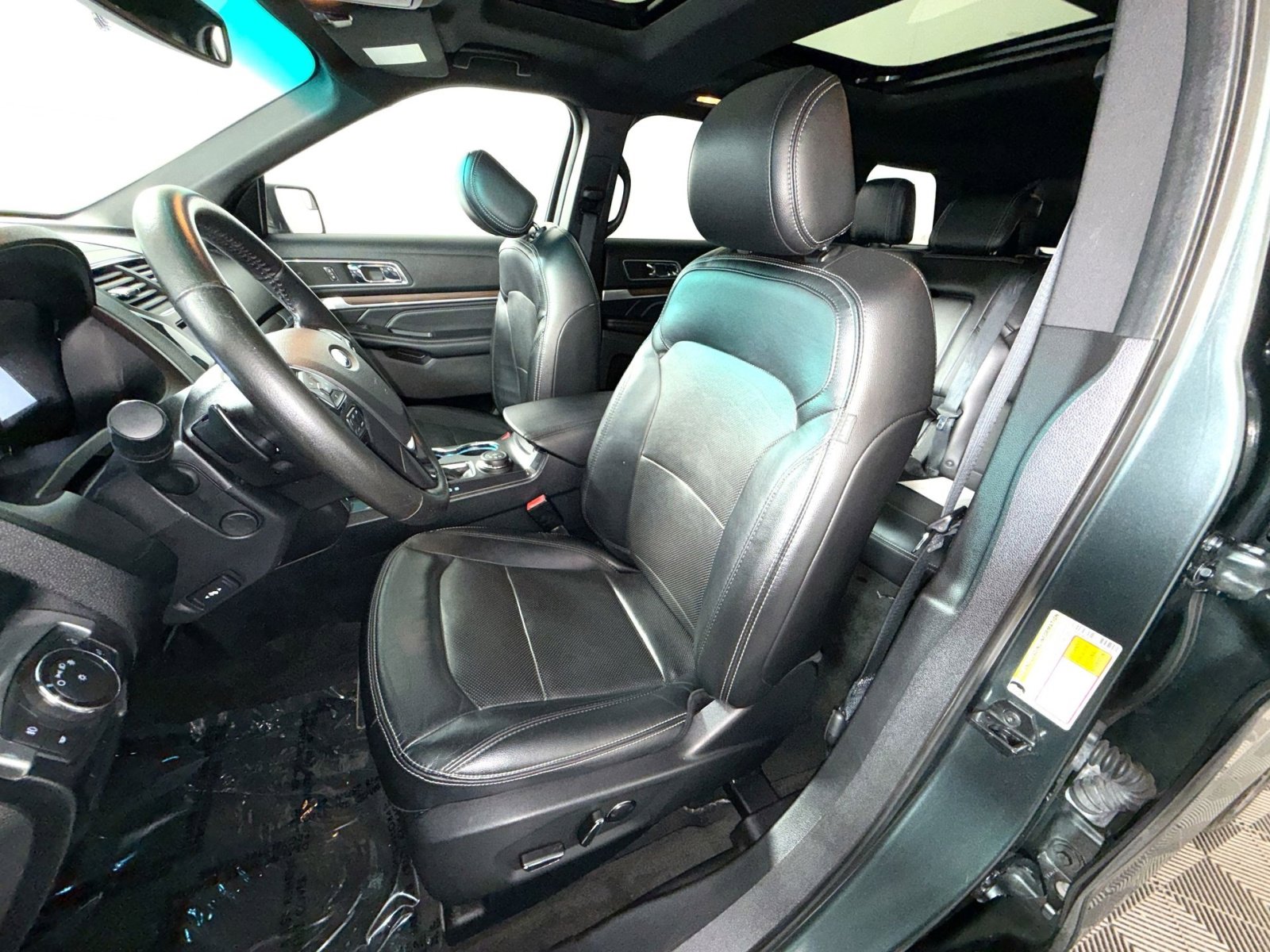 Used 2016 Ford Explorer Limited AWD/4WD image 13