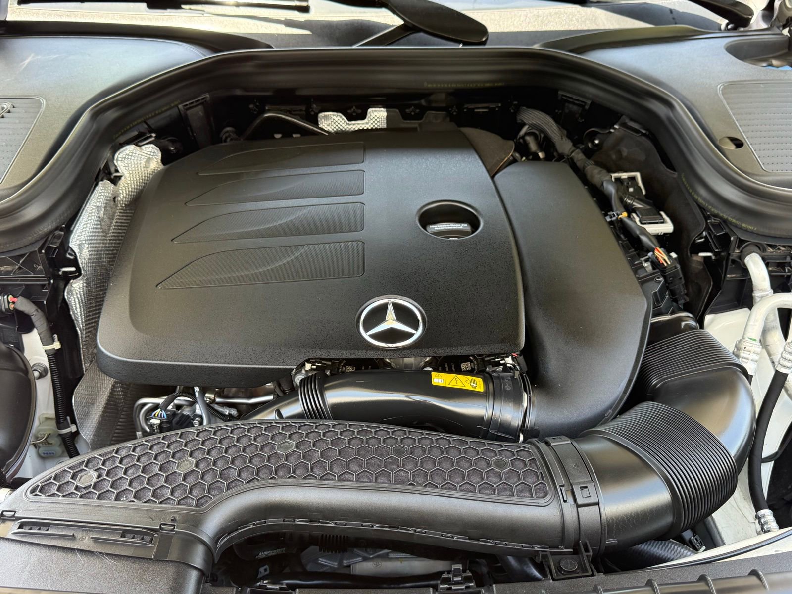 Used 2023 Mercedes-Benz GLC 300 4MATIC Coupe image 43