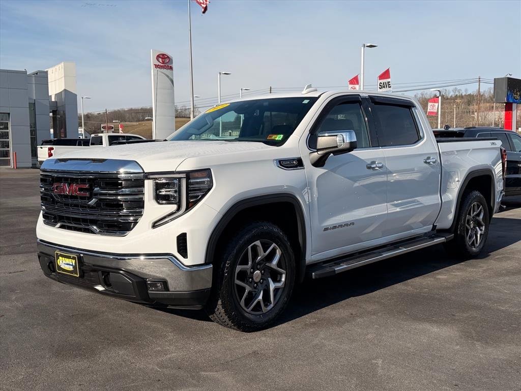 Used 2023 GMC Sierra 1500 SLT w/ SLT Premium Package image 9