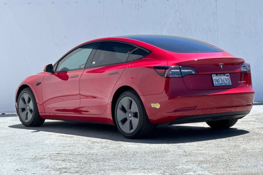 Used 2022 Tesla Model 3 Long Range AWD/4WD image 5