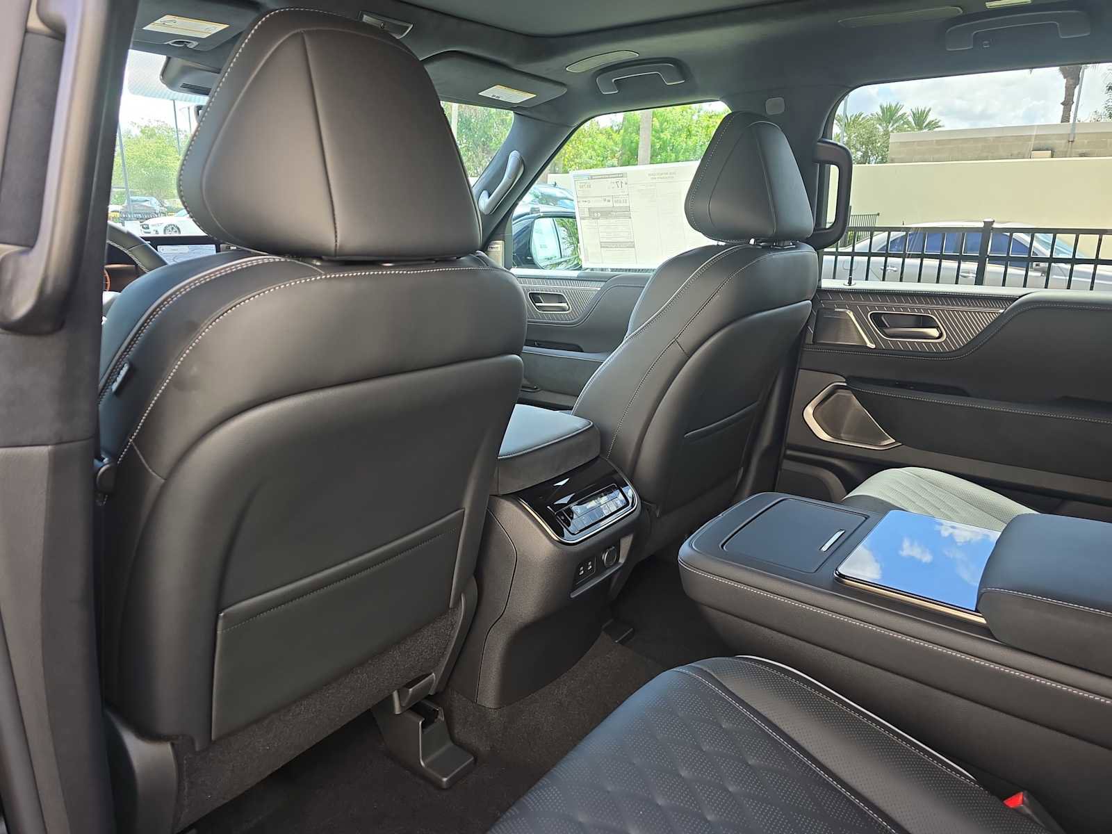 New 2026 INFINITI QX80 Autograph w/ Autograph Exterior Package image 12