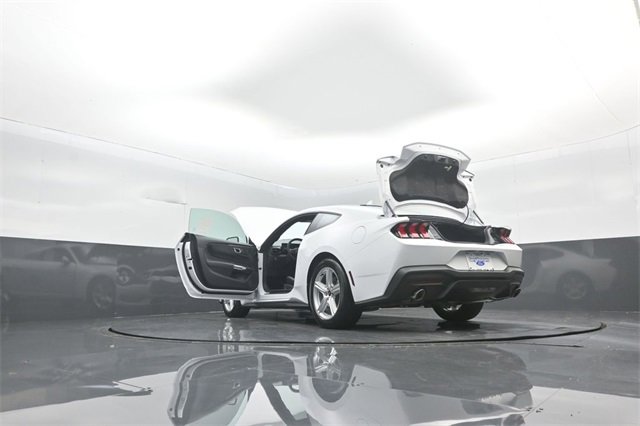 New 2026 Ford Mustang Coupe image 37