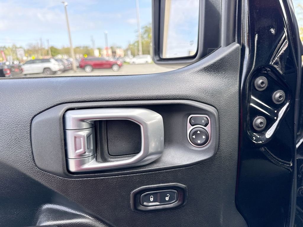 Used 2021 Jeep Wrangler Unlimited Rubicon w/ Steel Bumper Group image 12