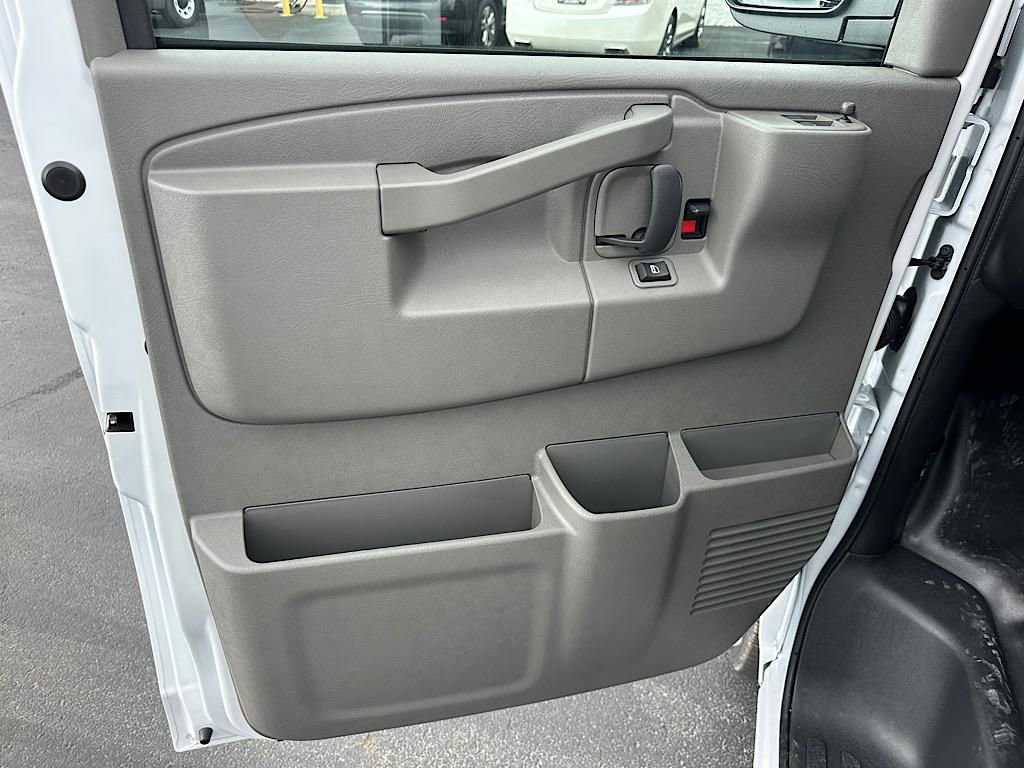 New 2025 Chevrolet Express 3500 Extended w/ Driver Convenience Package RWD image 16