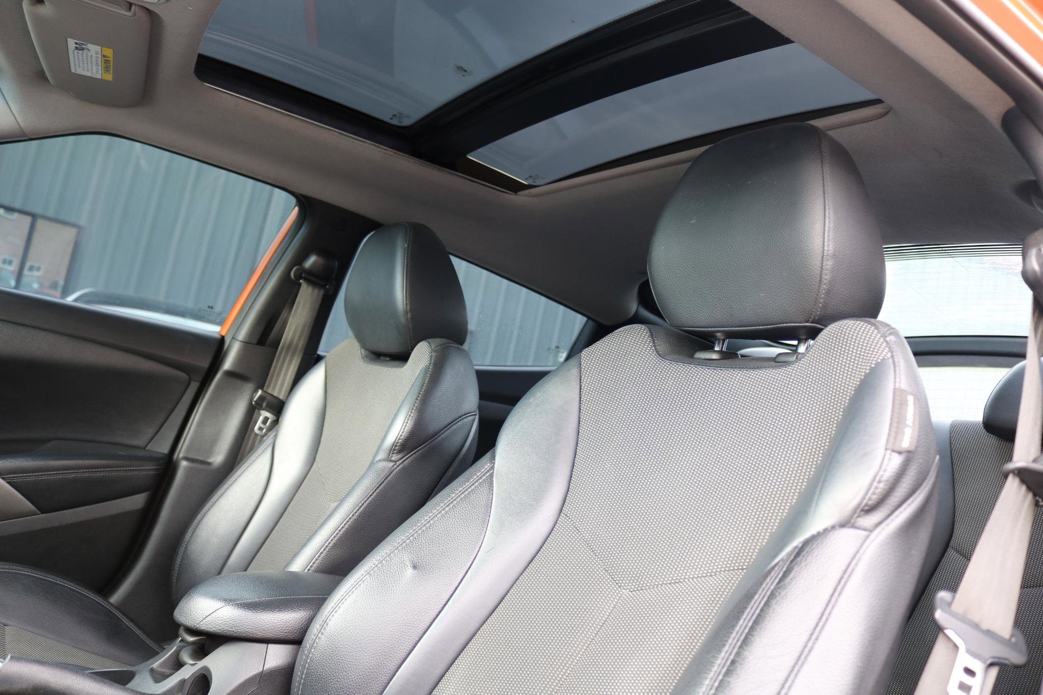 Used 2015 Hyundai Veloster w/ Option Group 03 image 18