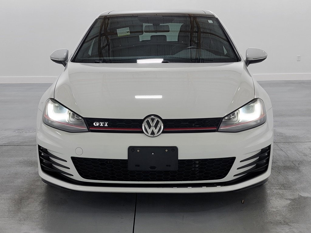 Used 2016 Volkswagen GTI SE FWD image 3