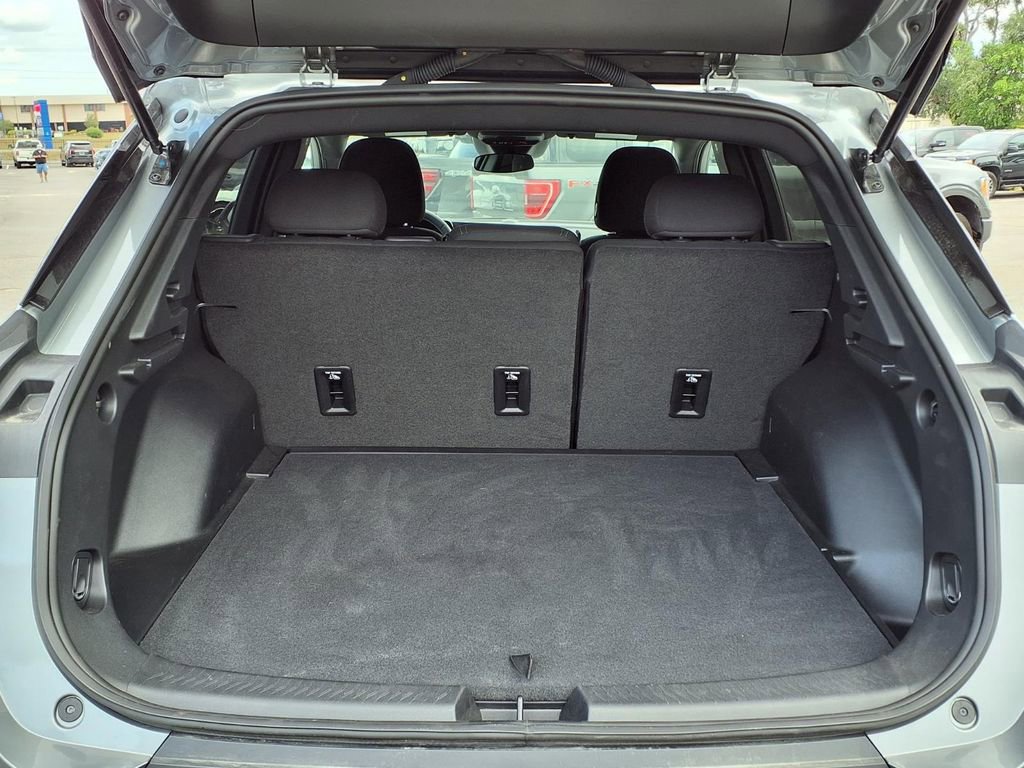 Used 2025 Chevrolet Equinox EV LT w/ Comfort Package AWD/4WD image 18