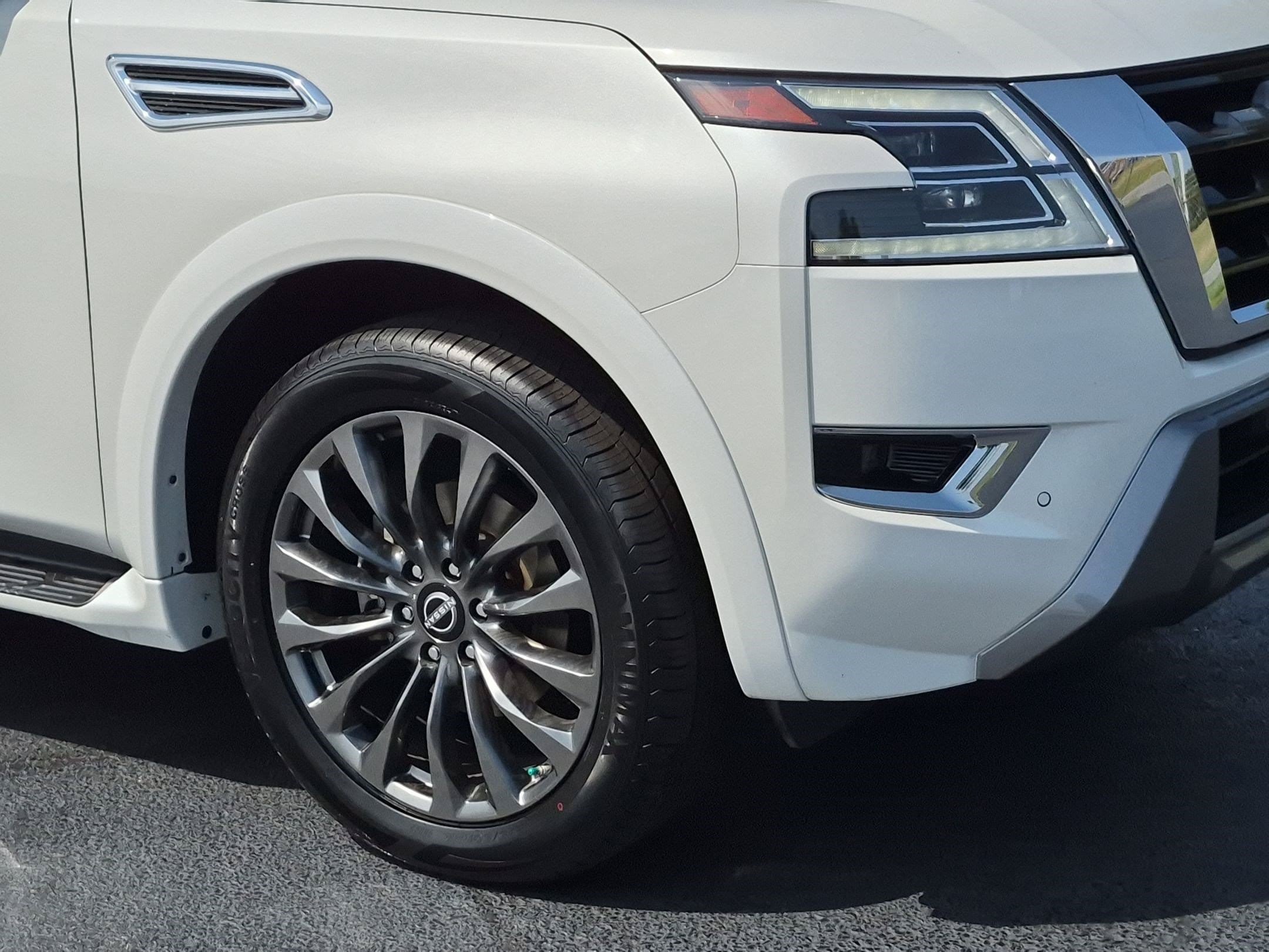 Used 2023 Nissan Armada Platinum w/ Captain's Chairs Package AWD/4WD image 9