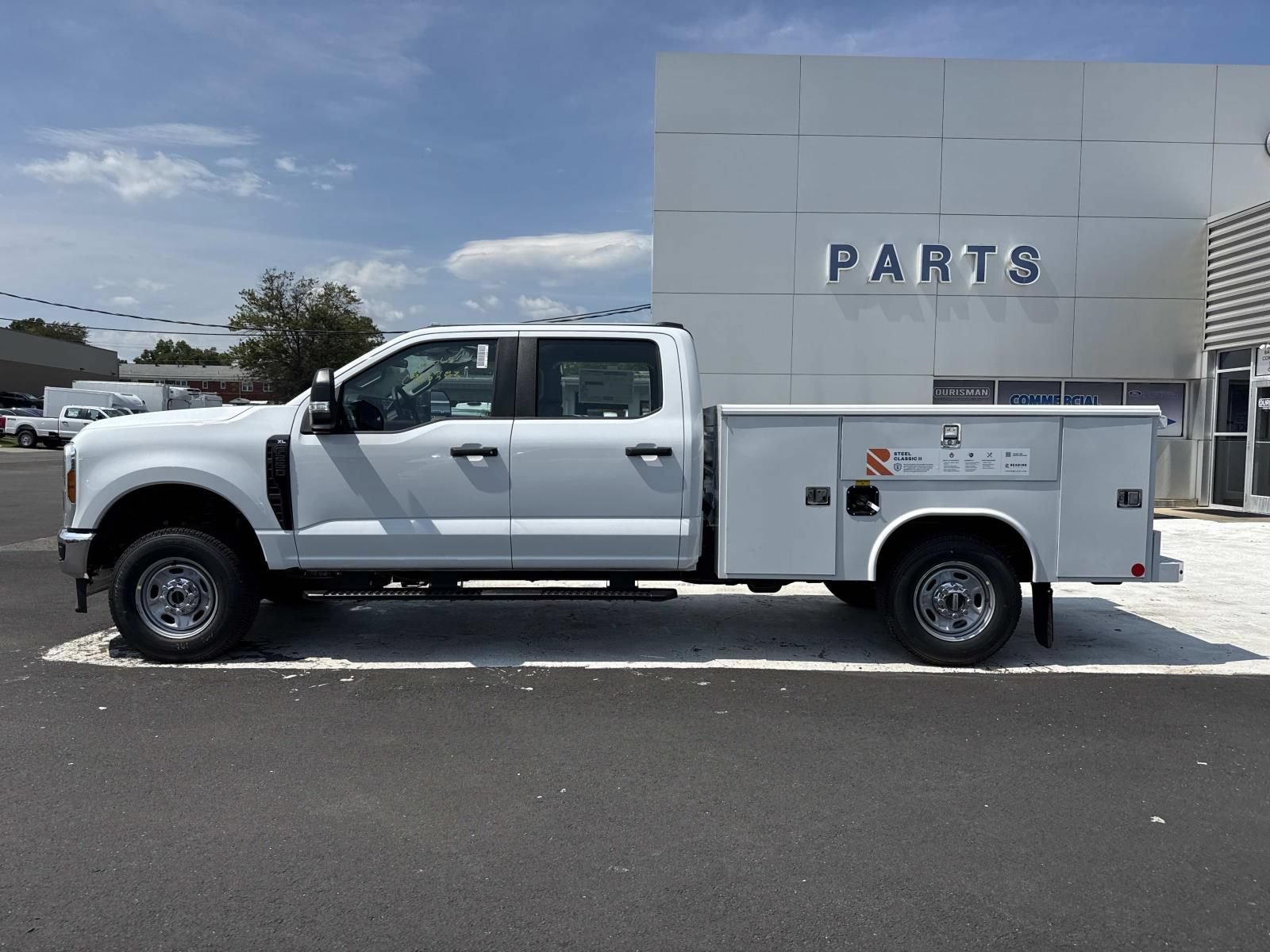 New 2027 Ford F250 XL w/ XL Chrome Package AWD/4WD image 6