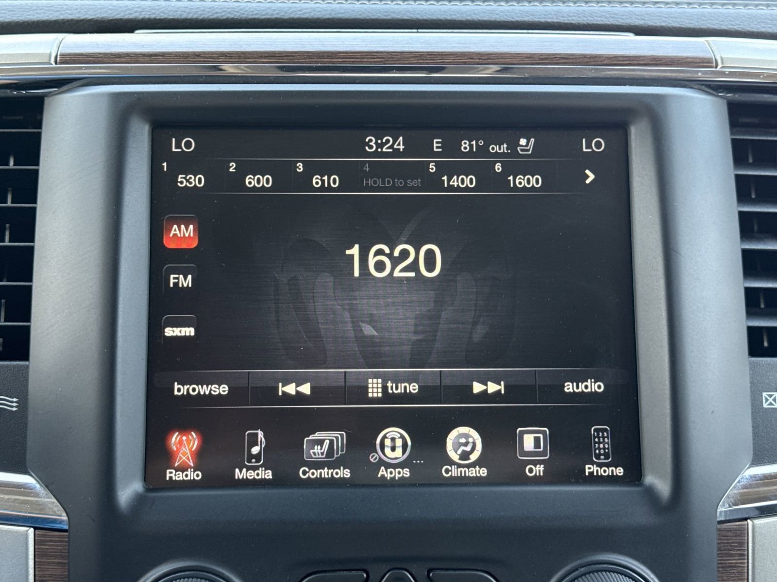 Used 2014 RAM 1500 Laramie AWD/4WD image 20