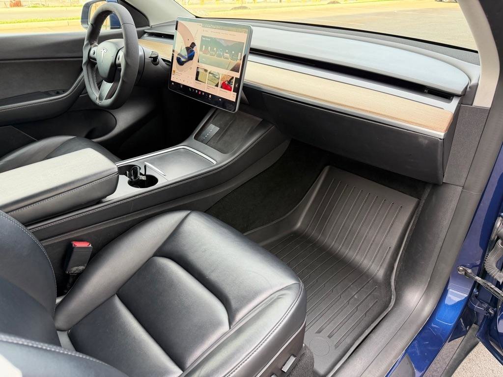 Used 2022 Tesla Model Y Long Range image 20