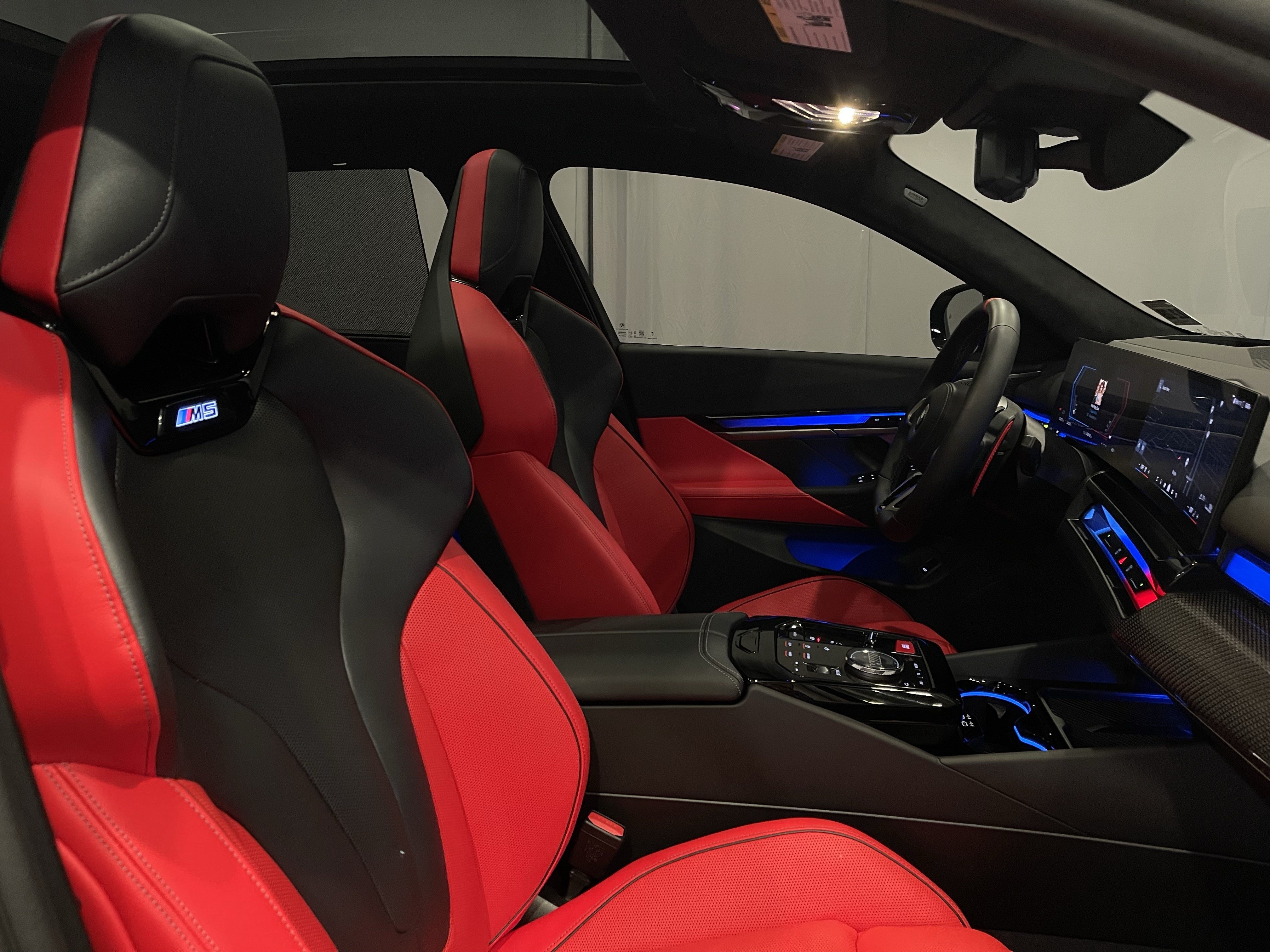 Certified 2025 BMW M5 w/ Executive Package AWD/4WD image 15