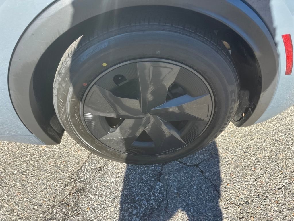 Used 2023 Toyota Prius LE image 16