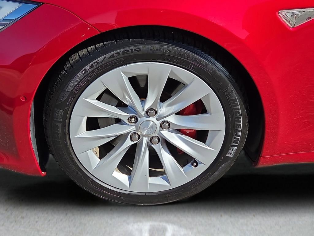 Used 2016 Tesla Model S P90D image 8