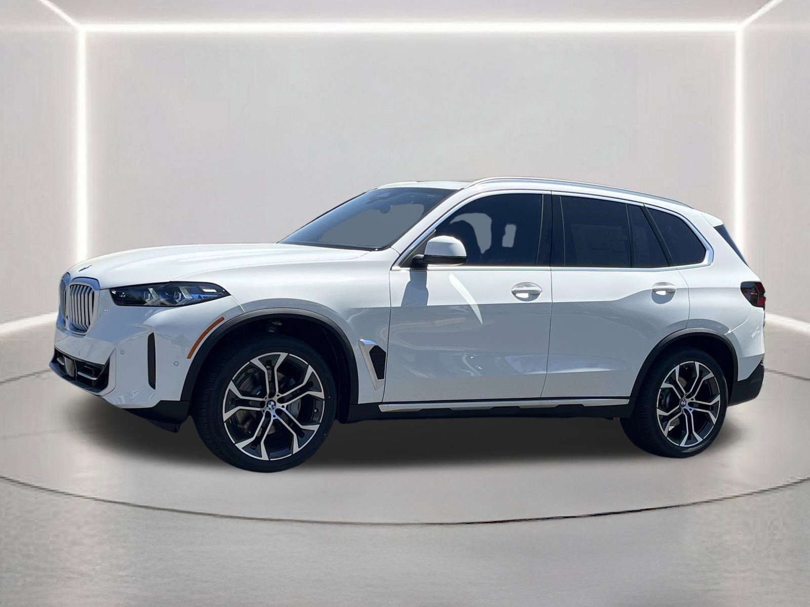 New 2026 BMW X5 sDrive40i w/ Parking Assistance Package RWD image 20