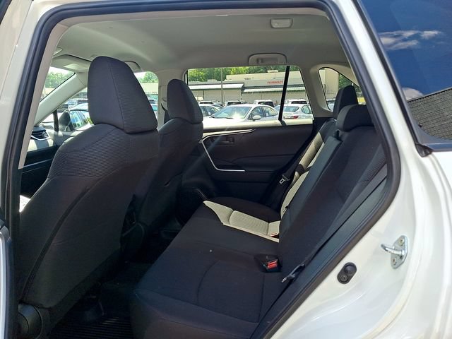 Certified 2024 Toyota RAV4 LE AWD/4WD image 6