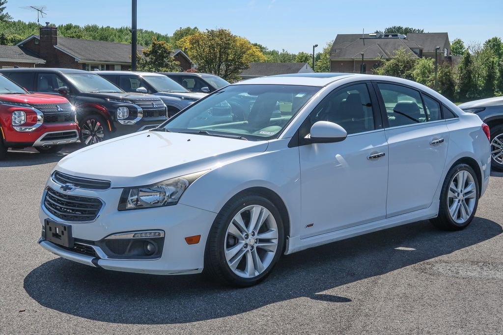 Used 2015 Chevrolet Cruze LTZ w/ Sun, Sound and Sport Package FWD image 4