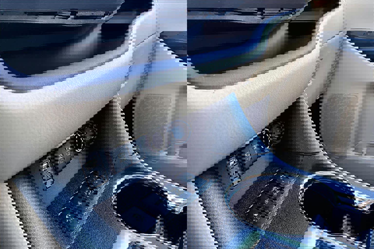 Used 2017 Toyota Highlander XLE image 35