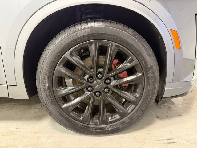 Used 2020 Cadillac XT6 Premium Luxury w/ LPO, Floor Liner Package FWD image 32