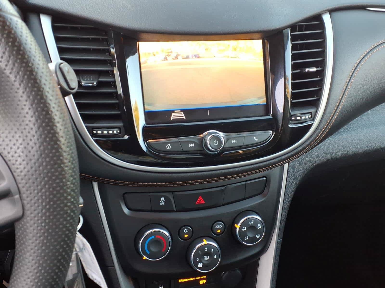 Used 2021 Chevrolet Trax LT AWD/4WD image 22