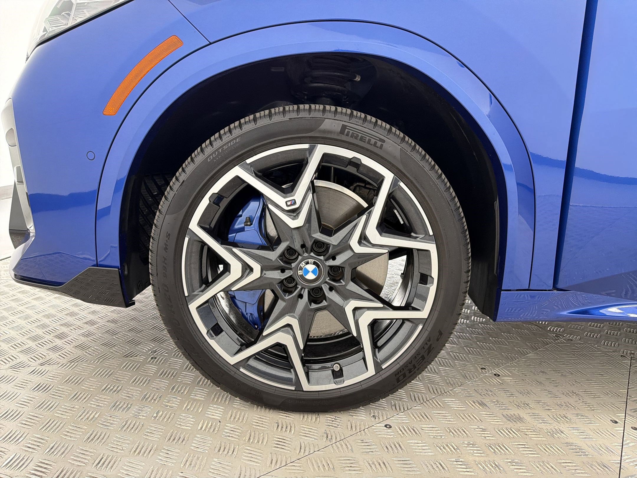 Used 2025 BMW X2 M35i AWD/4WD image 11