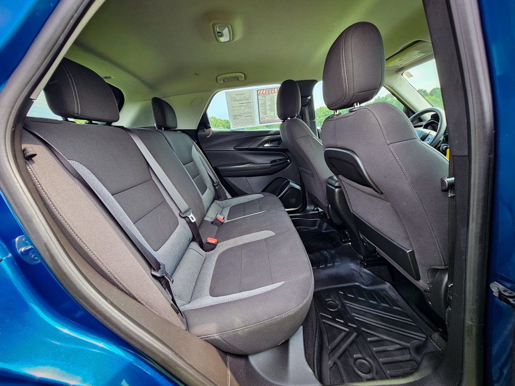 Used 2021 Chevrolet TrailBlazer LS AWD/4WD image 32