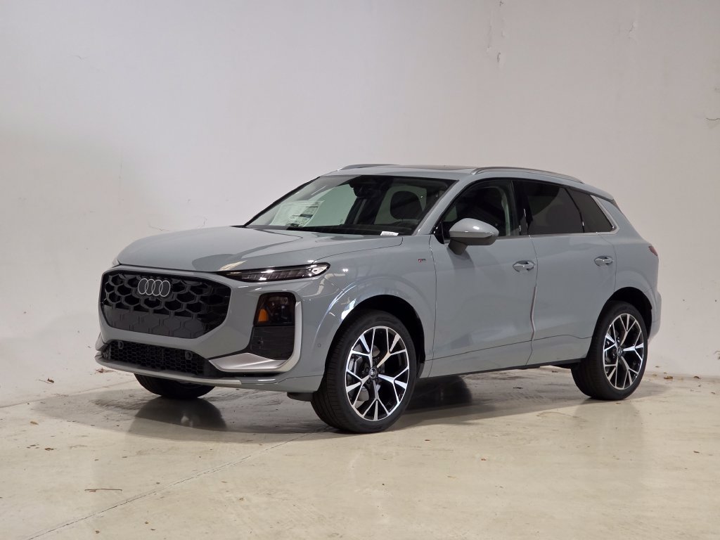 New 2026 Audi Q3 quattro 2.0T AWD/4WD image 1