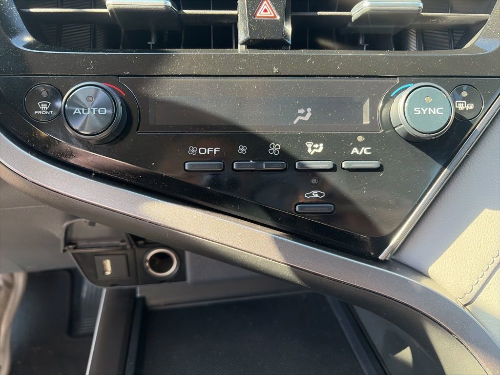 Used 2023 Toyota Camry SE image 20