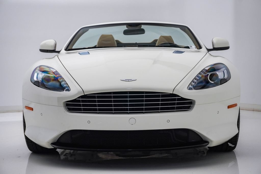 Used 2016 Aston Martin DB9 GT RWD image 5